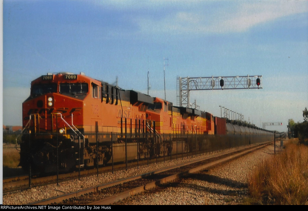 BNSF 7069 West